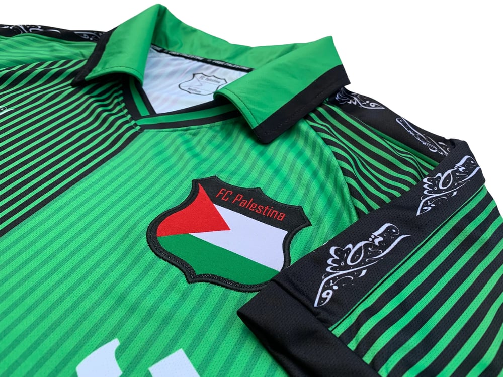 Palestine Green (Denmark) Retro Football Shirt